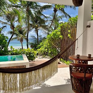 Chambre de Luxe Lit King-Size au Bord de la Mer